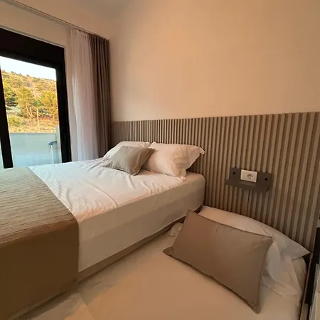 Ionara Horizon - Sarandë